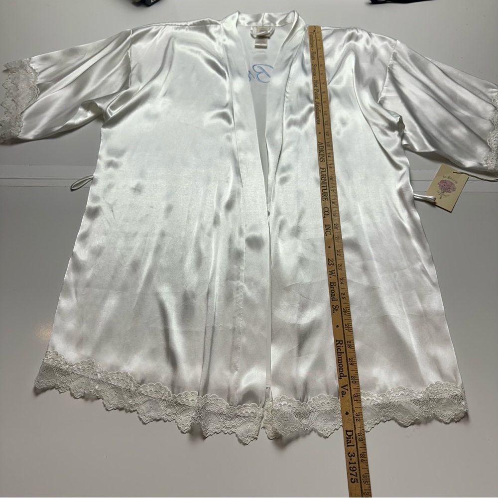 Vintage 90s Bridal Satin Robe | Lace Trim · Wedding Morning /Honeymoon Lingerie - Picture 12 of 13
